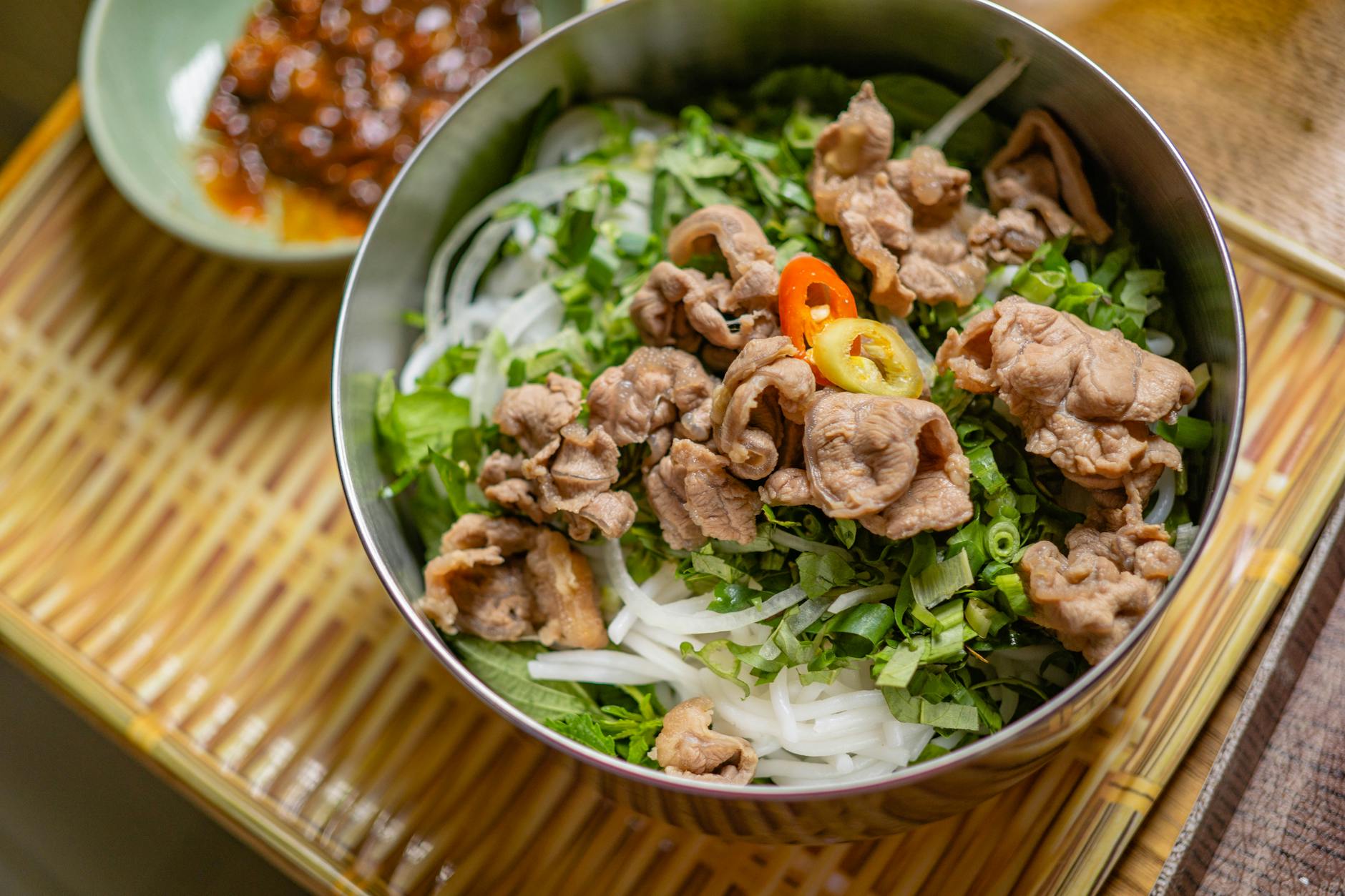 Complete Hanoi Food Guide: Must-Try Dishes, Street Food & Best Restaurants (2026)