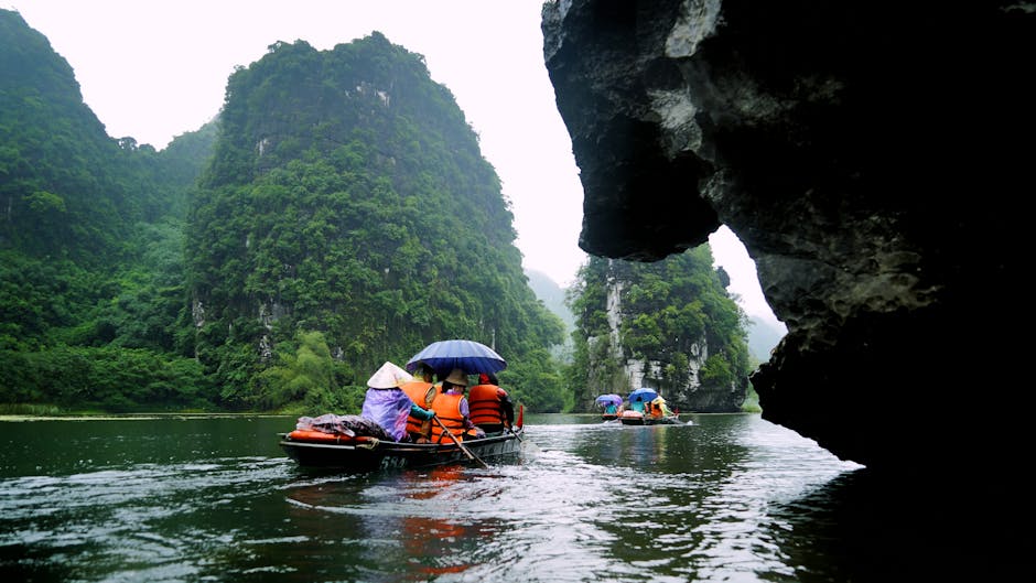 5 Days in Hanoi Itinerary: City + Halong Bay (2026)