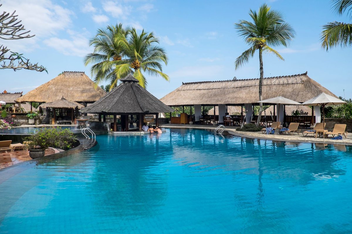 Hanoi Hotels for Families: 12 Best Kid-Friendly Picks (2026) 2 A hotel pool, a key feature when choosing family hotels in Hanoi